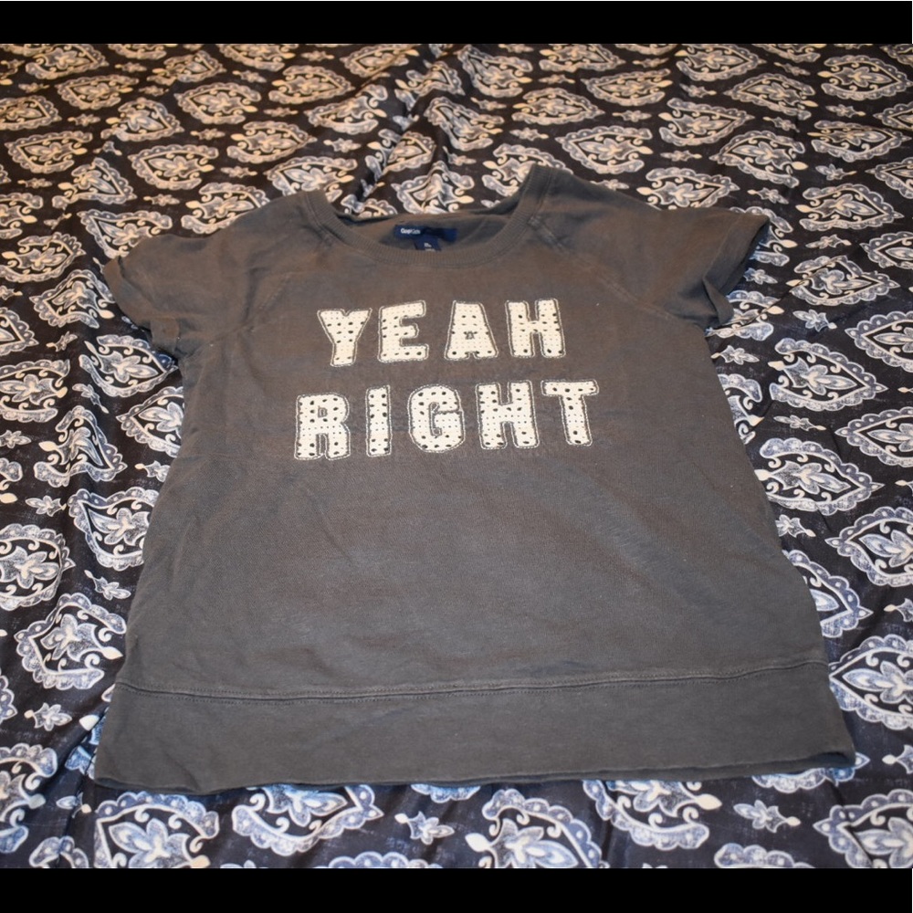 Gray kids Gap shirt
